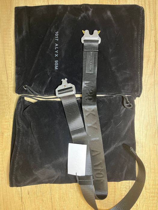 Ремінь ALYX 1017 | НА РУКАХ