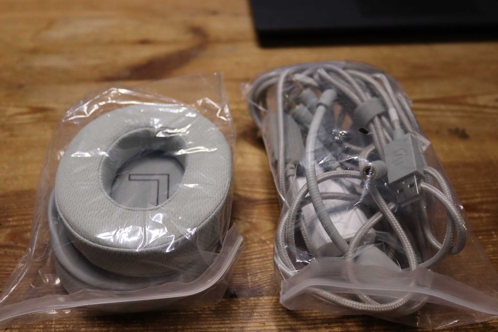 Słuchawki przewodowe z mikrofonem Endorfy Viro Plus USB Onyx (6024)