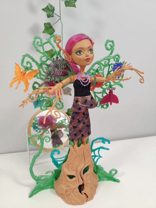 lalka Monster High Tressa
Lalka w stanie idealnym