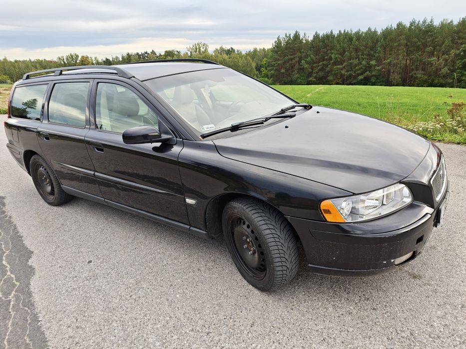 Volvo V70 2.4 D5 2005rok kombi czarny 136km długie opłaty