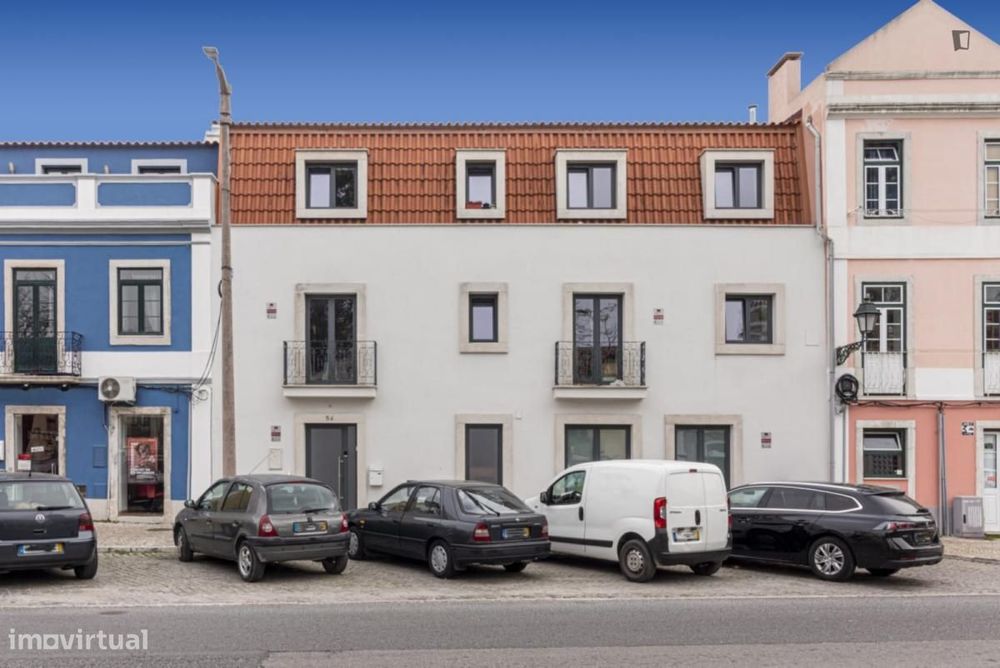 Quarto - localizado em Setubal