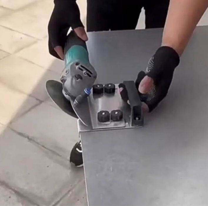 Насадка / кронштейн для болгарки різ плитки кут 45 ° заусовщик