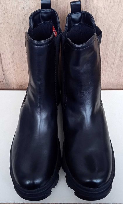 Нові жіночі челсі, чорні демі черевики, чоботи платформа, демі зима 42