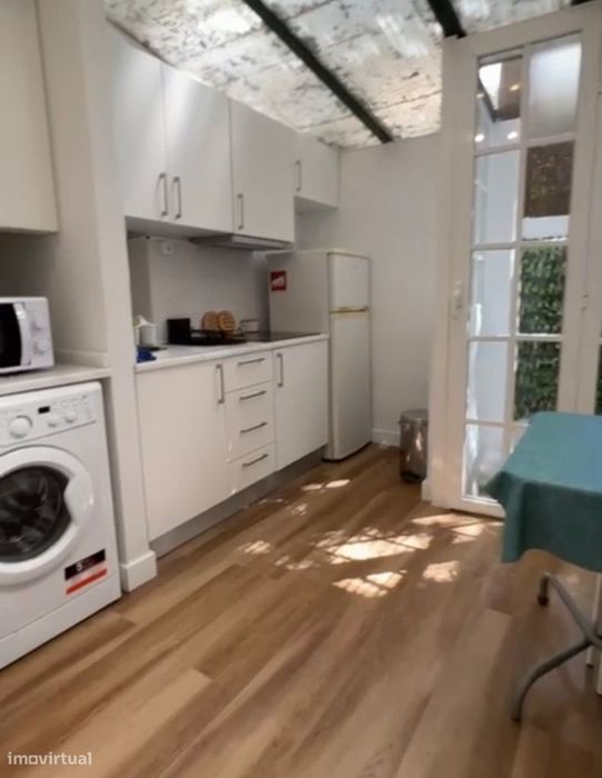 Apartamento/ T0 junto á Basilica da Estrela