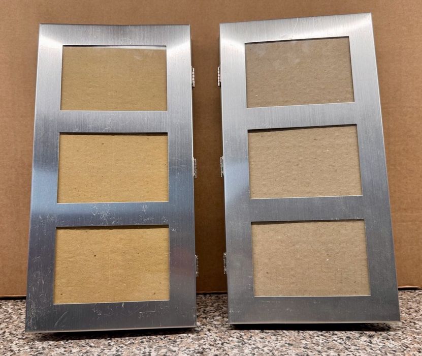 Par de Molduras em alumínio escovado