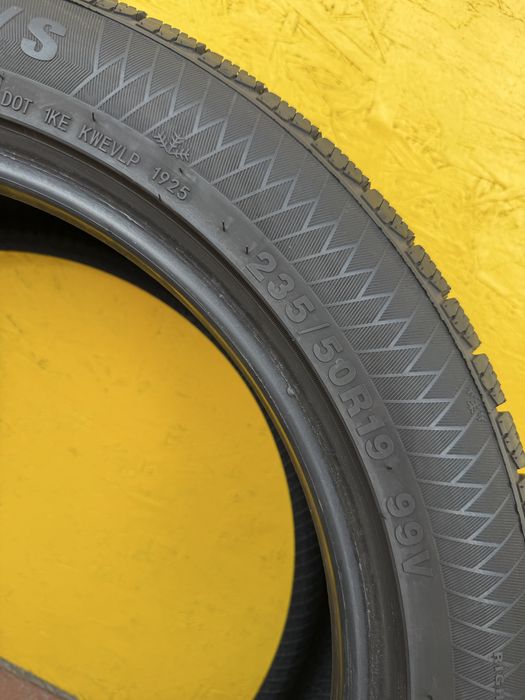 Шини Резина 235.50 R19 Gripmax Зима