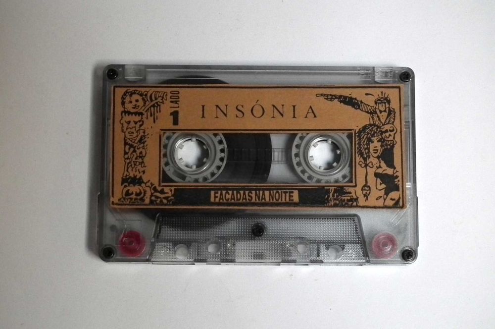 Insónia, ed. Facadas na Noite. 1989. Envio grátis.