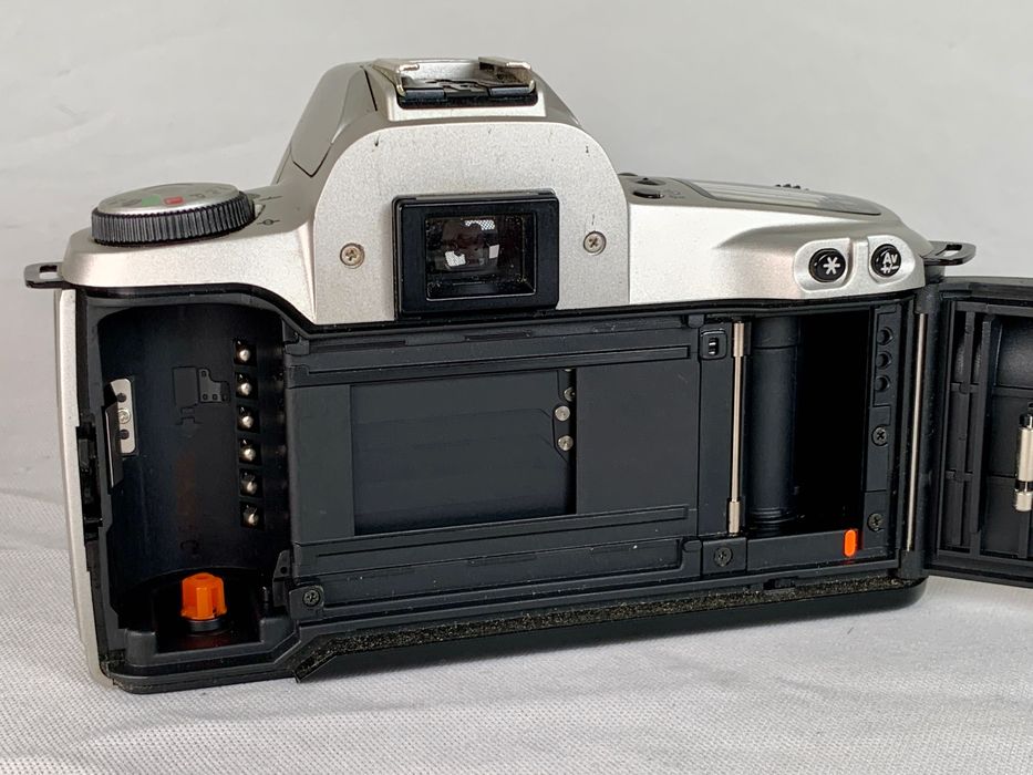 Canon eos 500n + canon eos 5000 + 35-80mm