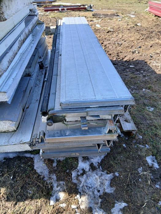 Brama garażowa wjazdowa panele segmentowe