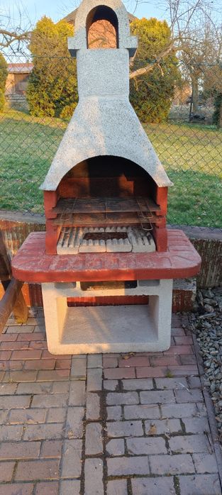 Grill ogrodowy betonowy