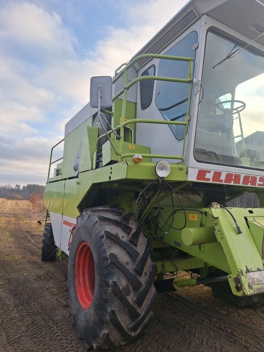 Комбайн Claas Dominator 76