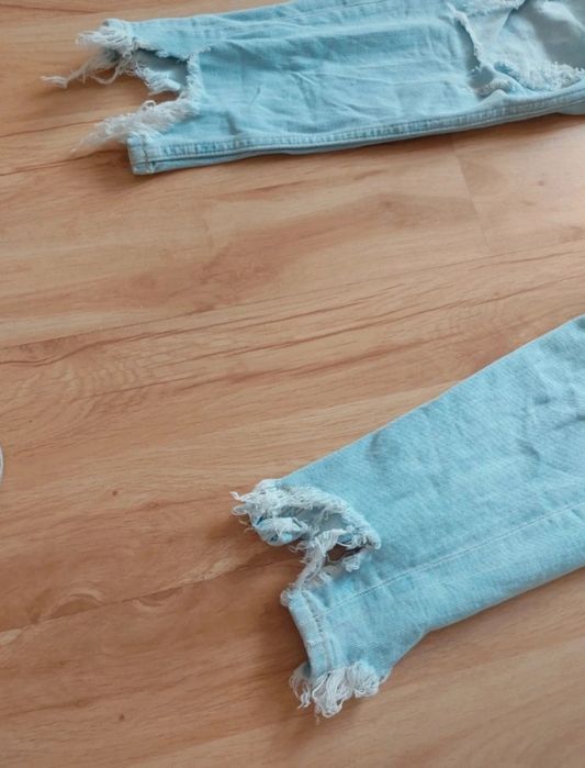 Spodnie jeansowe z dziurami Rozmiar 38 ZARA