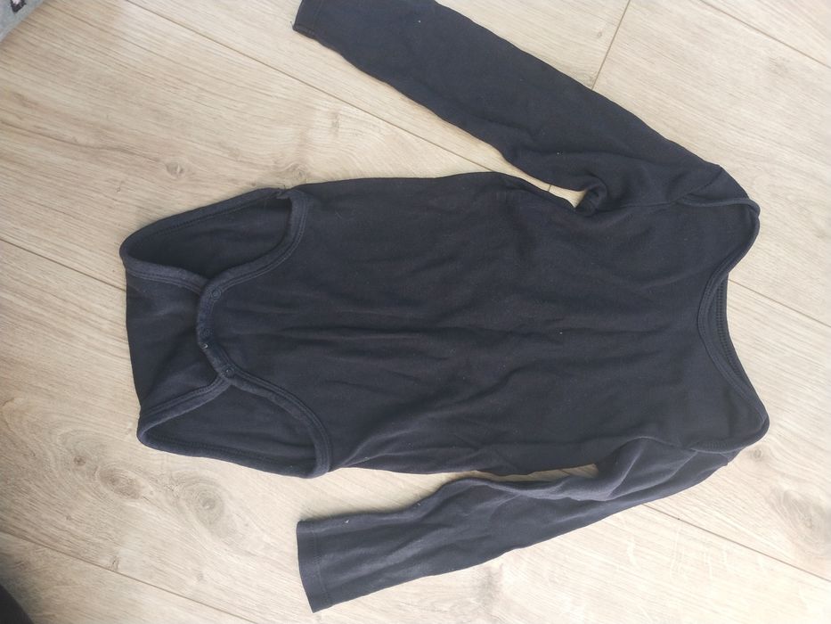 Granatowe chłopięce body z długiem rękawem H&M 104