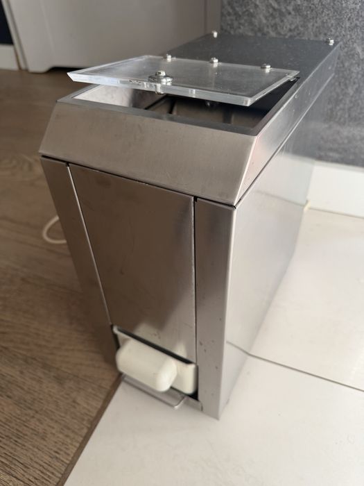 Elektryczna kruszarka do lodu, pojemność 1kg  60W