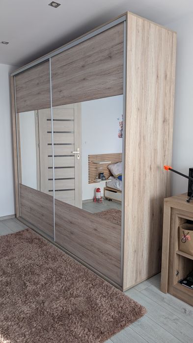 Szafa, Garderoba - wys. 2.40 , dł. 2.62, gł. 66.5