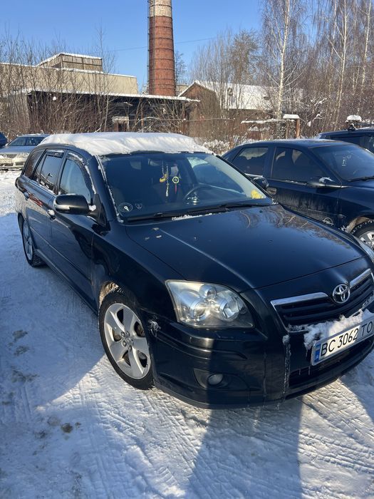Продам авто тойота авенсіс