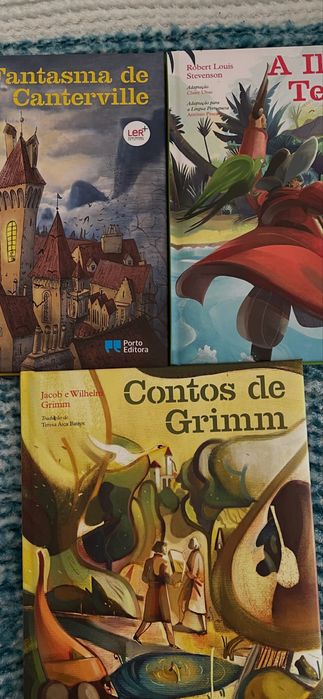 Livros infantis como novos