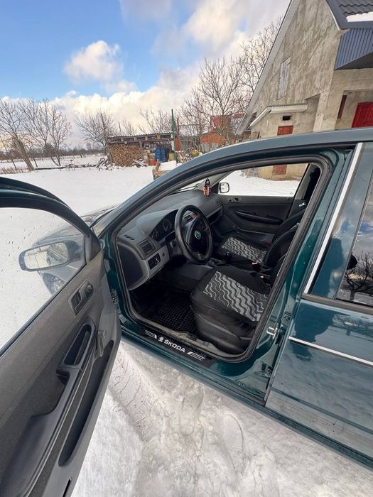 Продаю шкода фабія