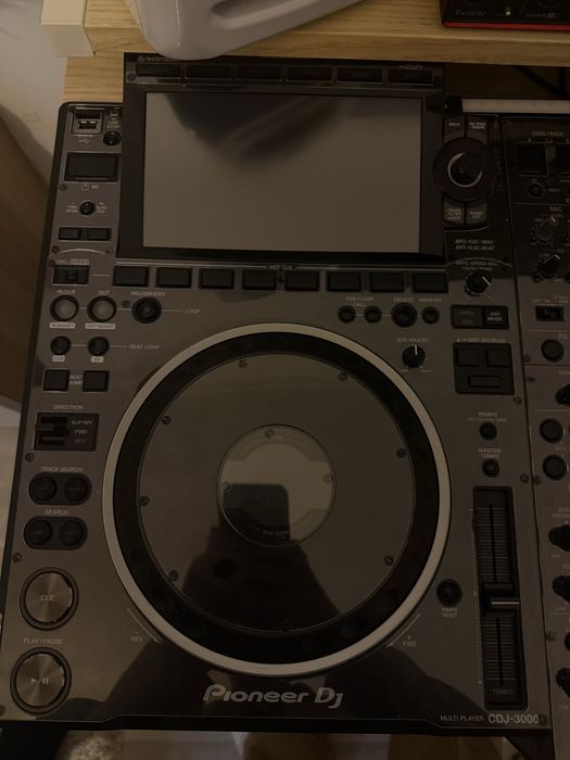 Aluguer Pack DJ Profissional – Pioneer CDJ-3000 + V10 | Lisboa