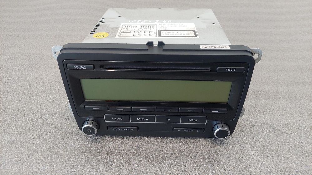 Rádio / auto-rádio VOLKSWAGEN Golf V Variant (1K5)