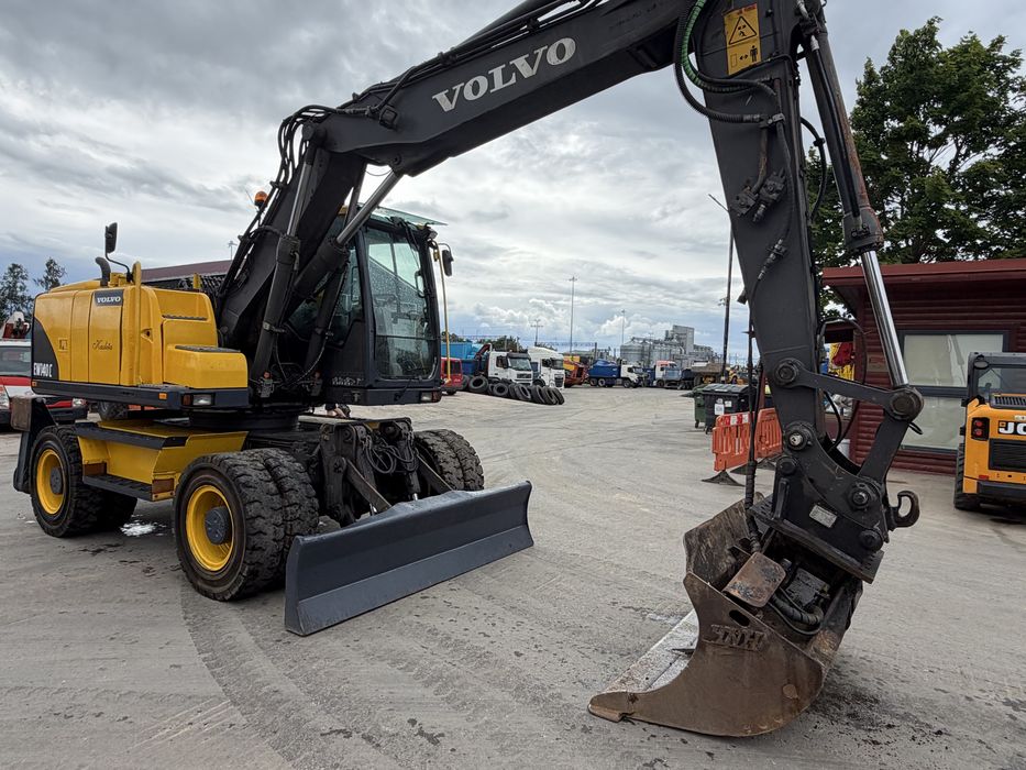Экскаватор Volvo EC 140 W