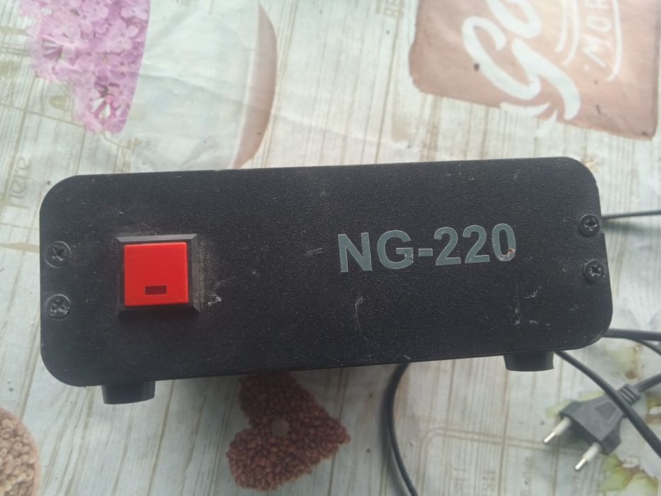 NG-220 генератор шуму