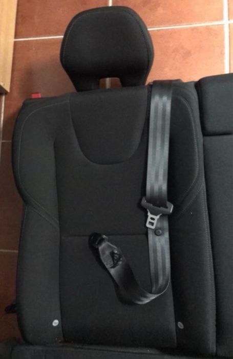 Bancos traseiros Volvo V40