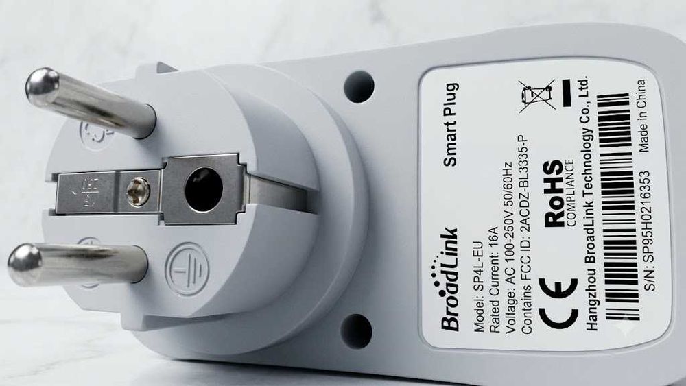 BroadLink Smart Plug Wi-Fi Outlet | App Control, Timer & Schedule Function