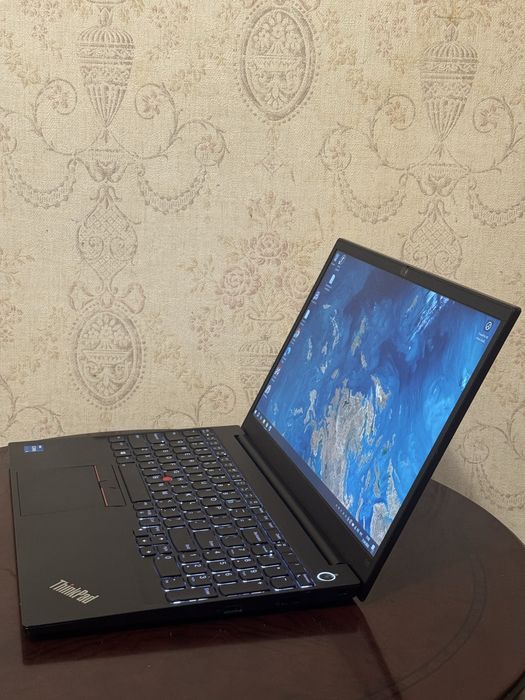 Ноутбук IPS Lenovo ThinkPad E15 i5 11th SSD 256GB
