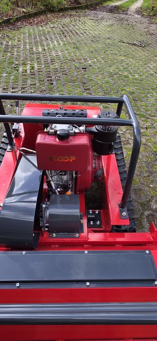 Robot Corta Mato Diesel com 15cv