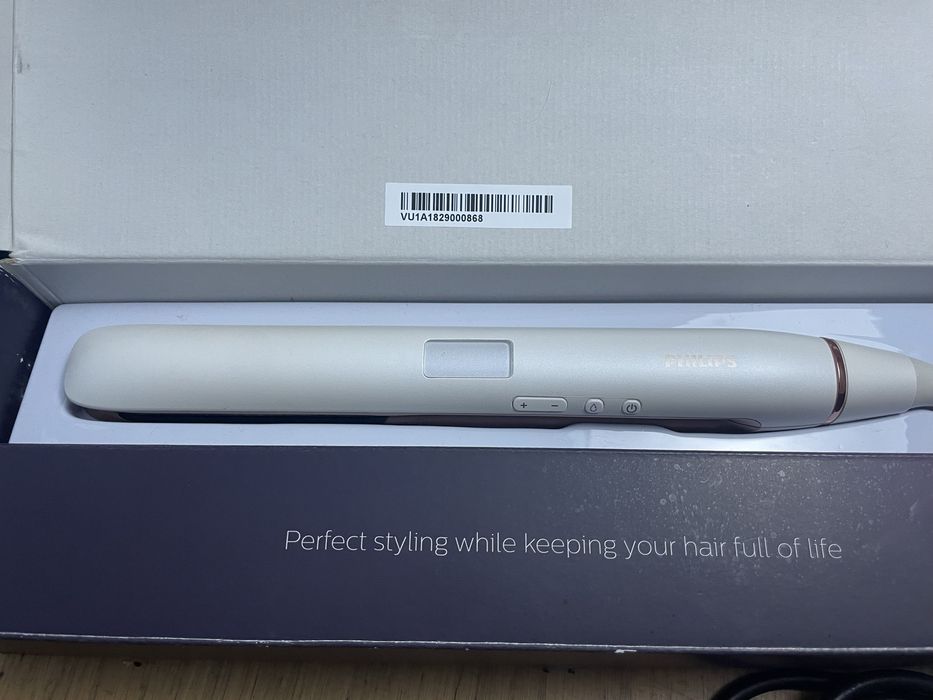 Prostownica tytanowa Philips Straightcare Moisture Prestige HP8372