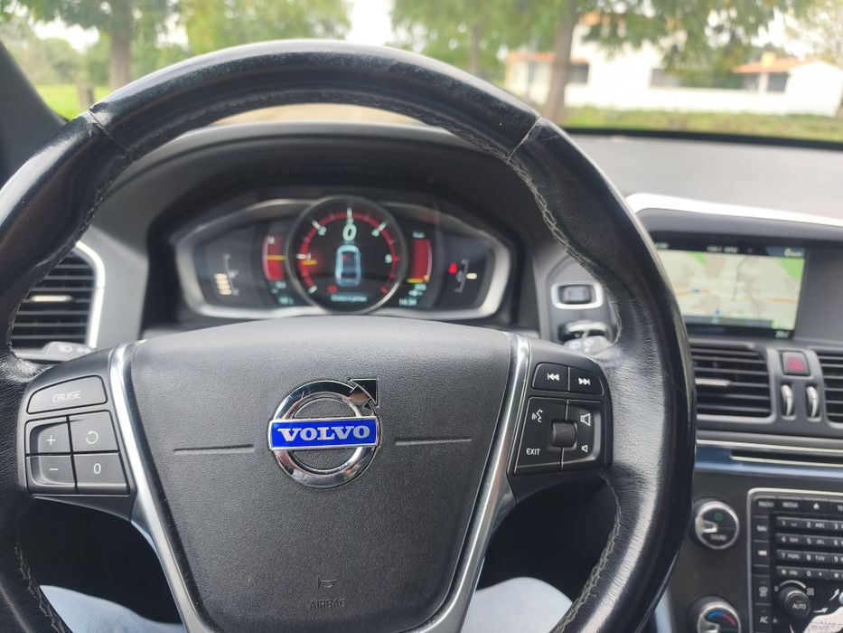 Volvo XC60 D4 2.0 184cv