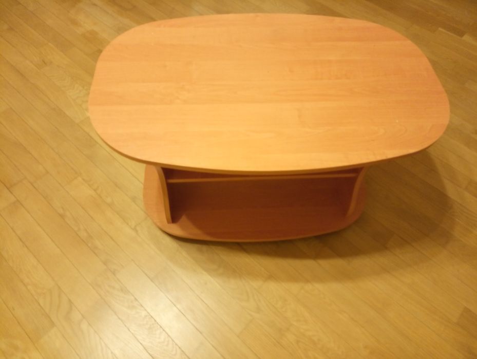 Столик офисный журнальный - 800 грн.