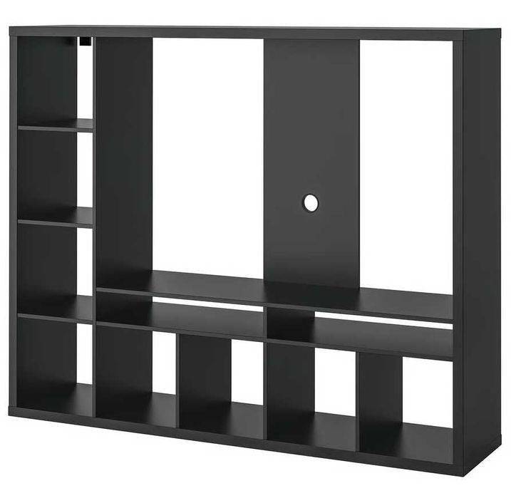 Móvel de TV com estantes incorporadas