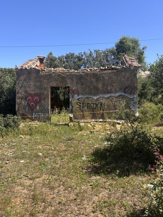Ruina com terreno Bemposta Portimao