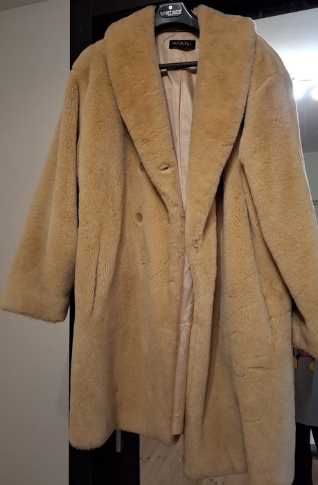 Ciepłe futro, riani 42