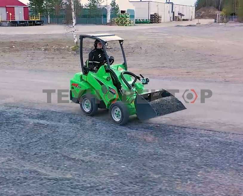 Навантажувач AVANT 423 погрузчик. Для ландшафтних робіт.