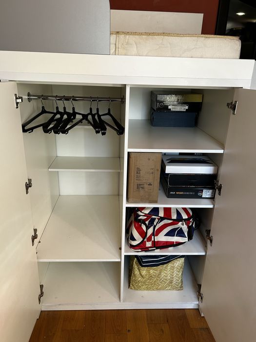 Двухьярусная кровать