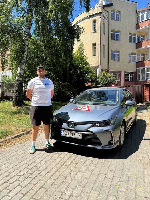 Автоінструктор/автомат/уроки водіння Львів/приватні заняття