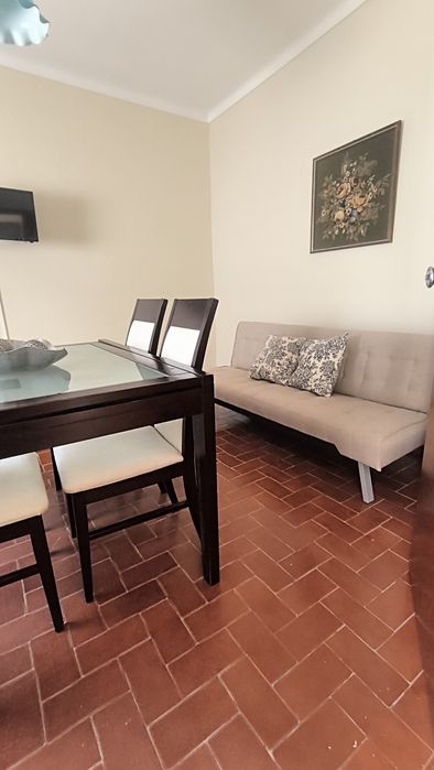 Monte Gordo Moradia T2 (reserva chamada telefnica)