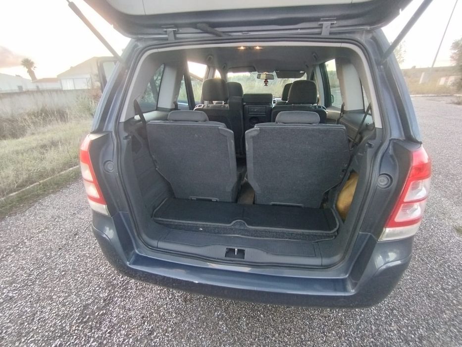 Opel Zafira 1.7cc a diesel, 7 lugares