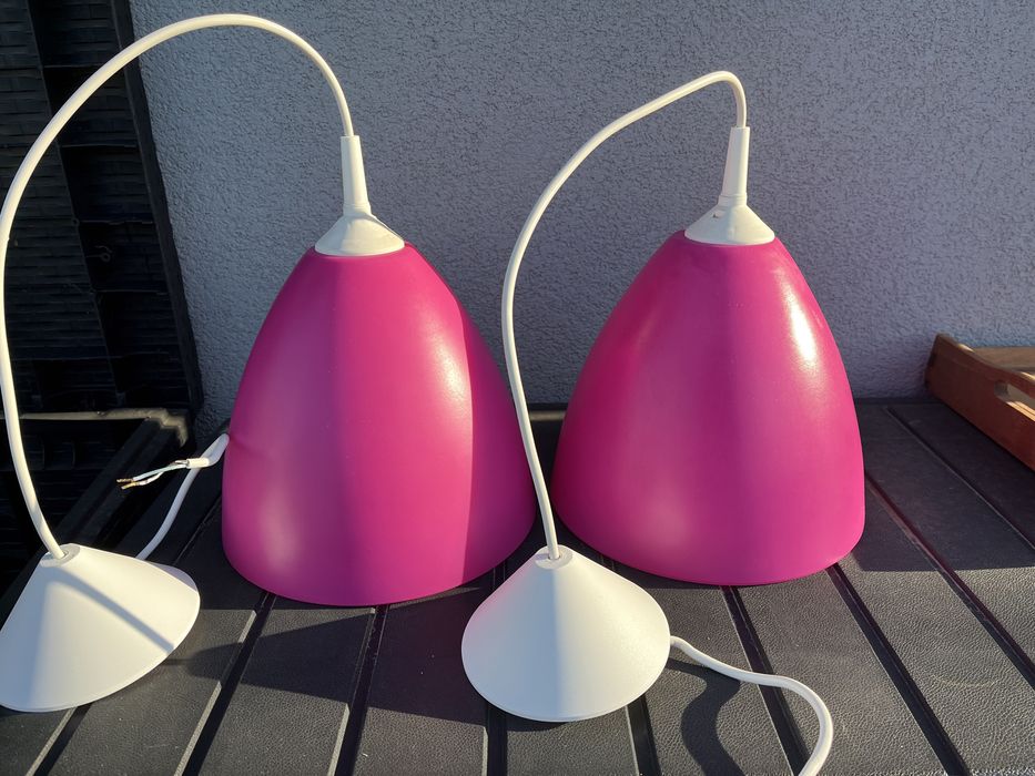 różowe lampy na długim przewodzie 2szt