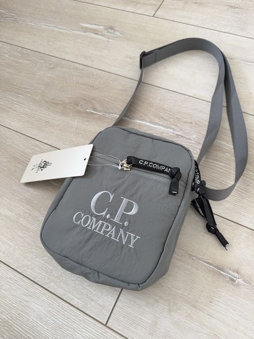 Месенджер C.P. Company / месенджер сп компані