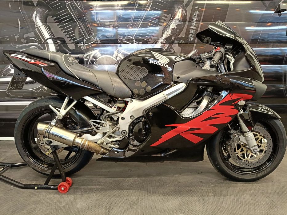 Honda CBR Honda CBR 600 f4 super sport doinwestowana piękna f4i RR