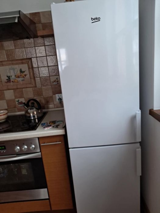 Lodowka BEKO pralka INDESIT kuchenka gazowa AMICA Cena za całość