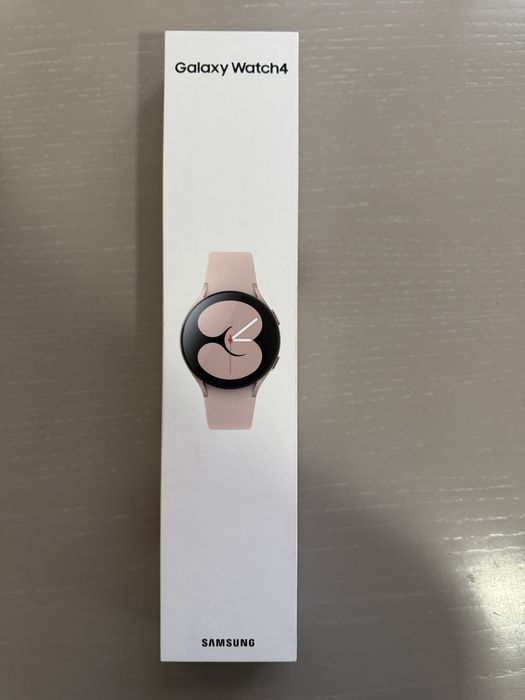 Смарт-годинник (смарт часы) Samsung Galaxy Watch4 40mm Gold