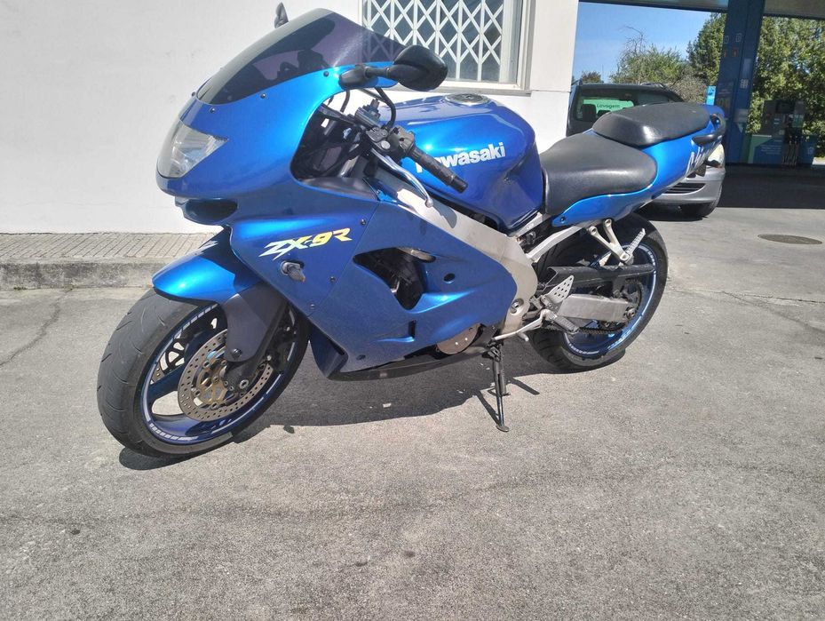 Moto KAWASAKI Ninja ZX-9R  - 1999