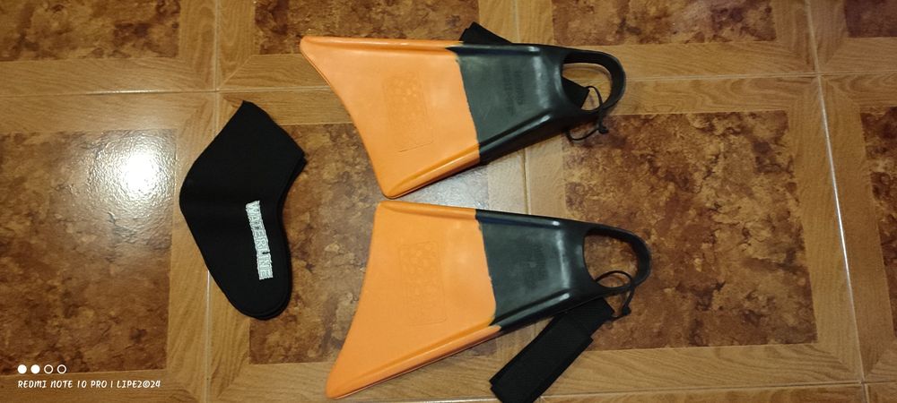 Pés de pato bodyboard