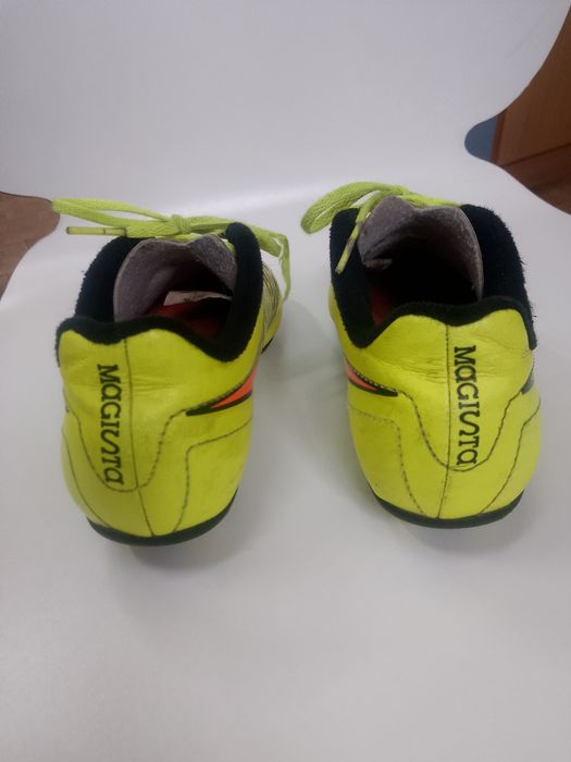 Buty Nike rozm. 27,5  korki