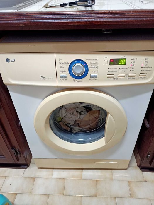 Máquina lavar roupa